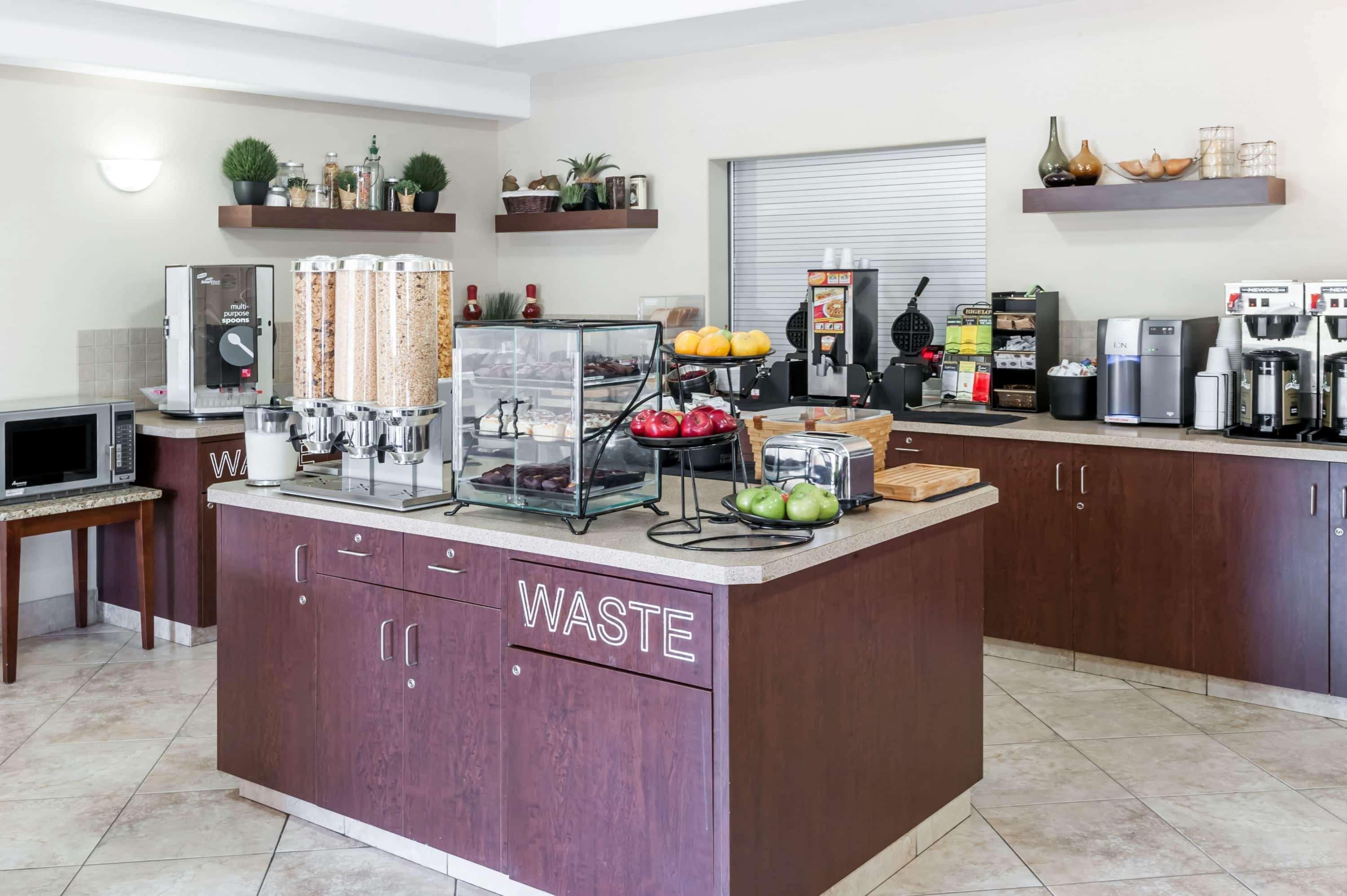 Ramada By Wyndham Hotel 3*